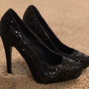 Black sparkly heels!
